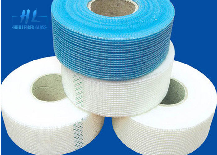 C กระจก 60g - 65g/m2 เทปเครือผูกติดต่อด้วยตัวเองจากเส้นใยแก้ว ความแข็งแรง ทนทานอัลคาลี ตัวอย่างฟรี