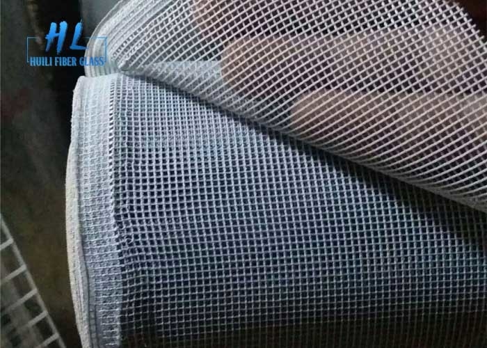 ผ้าธรรมดา สีดํา สีพอลิเอสเตอร์ สกรีนแมลง 300N / 5cm ความแข็งแรงในการดึง 20m - 300m ความยาว ทนทาน UV
