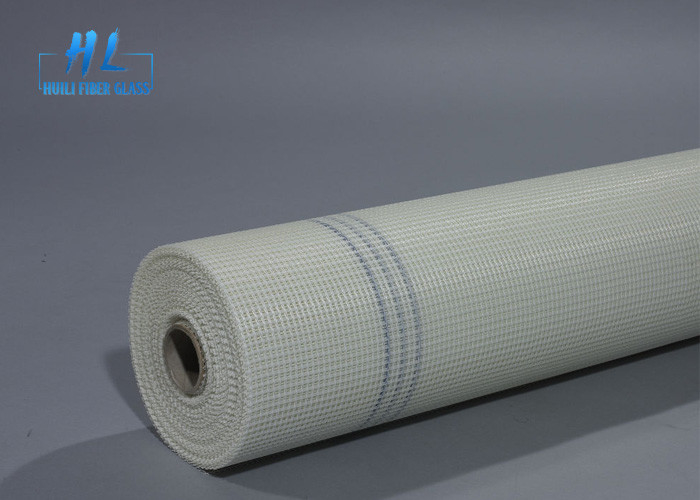 ความแข็งแรงในการดึง 800N สายใยแก้ว Mesh Netting สายใยแก้ว Screen Rolls ผิวเคลือบในสีขาวและสีฟ้า
