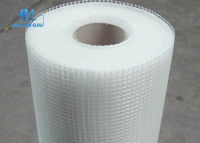 90 กรัมไฟเบอร์กลาสตาข่ายตาข่าย 5 * 5 มิลลิเมตร 1 เมตร * 50 เมตรสำหรับระบบซุ้มง่ายต่อการขนส่ง