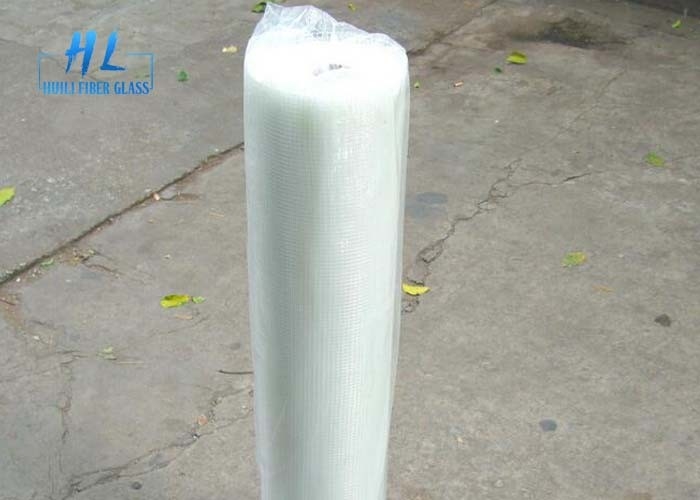 90 กรัมไฟเบอร์กลาสตาข่ายตาข่าย 5 * 5 มิลลิเมตร 1 เมตร * 50 เมตรสำหรับระบบซุ้มง่ายต่อการขนส่ง