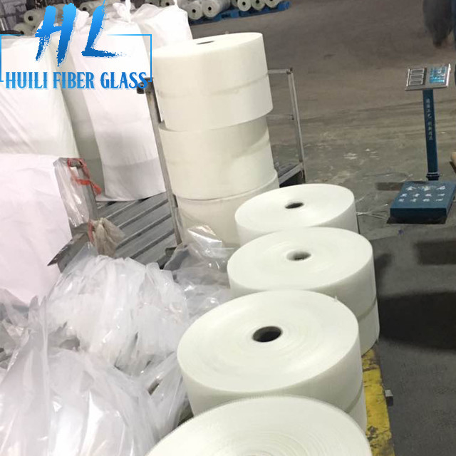 5x5mm 80GSM 60GSM ผลิตภัณฑ์ไฟเบอร์กลาสผ้าด่างไฟเบอร์กลาสตาข่ายม้วนสำหรับโมเสค