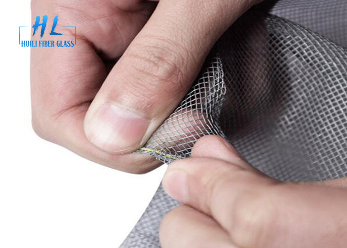 สกรีนหน้าต่าง PVC 84 นิ้ว E Glass Fiberglass 120gsm Anti Insect Netting เพื่อป้องกันแมลง