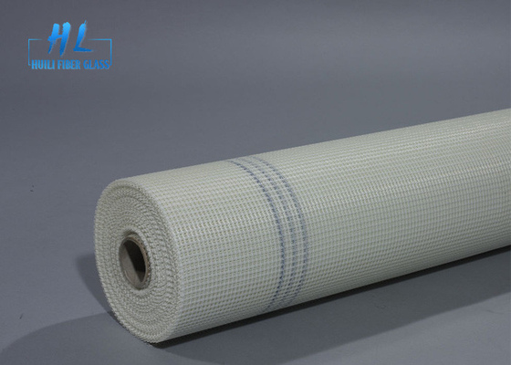 ความแข็งแรงในการดึง 800N สายใยแก้ว Mesh Netting สายใยแก้ว Screen Rolls ผิวเคลือบในสีขาวและสีฟ้า